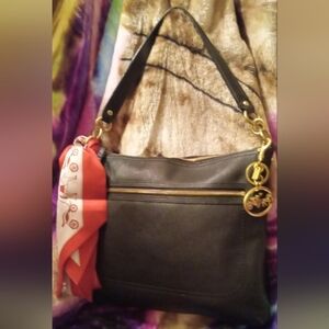 Coach Black Leather Poppy Perri Hippie Shoulder Bag with Gold Accents EUC